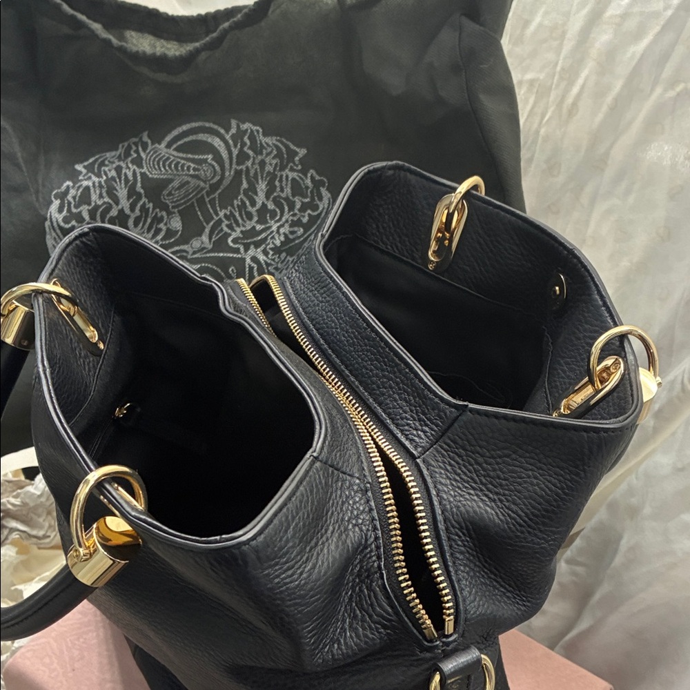 New Vince Camuto Black Leather Handbag with Gold Hardware - Picture 5 of 8